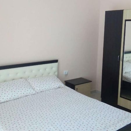 Bed And Breakfast Pogradec Buitenkant foto